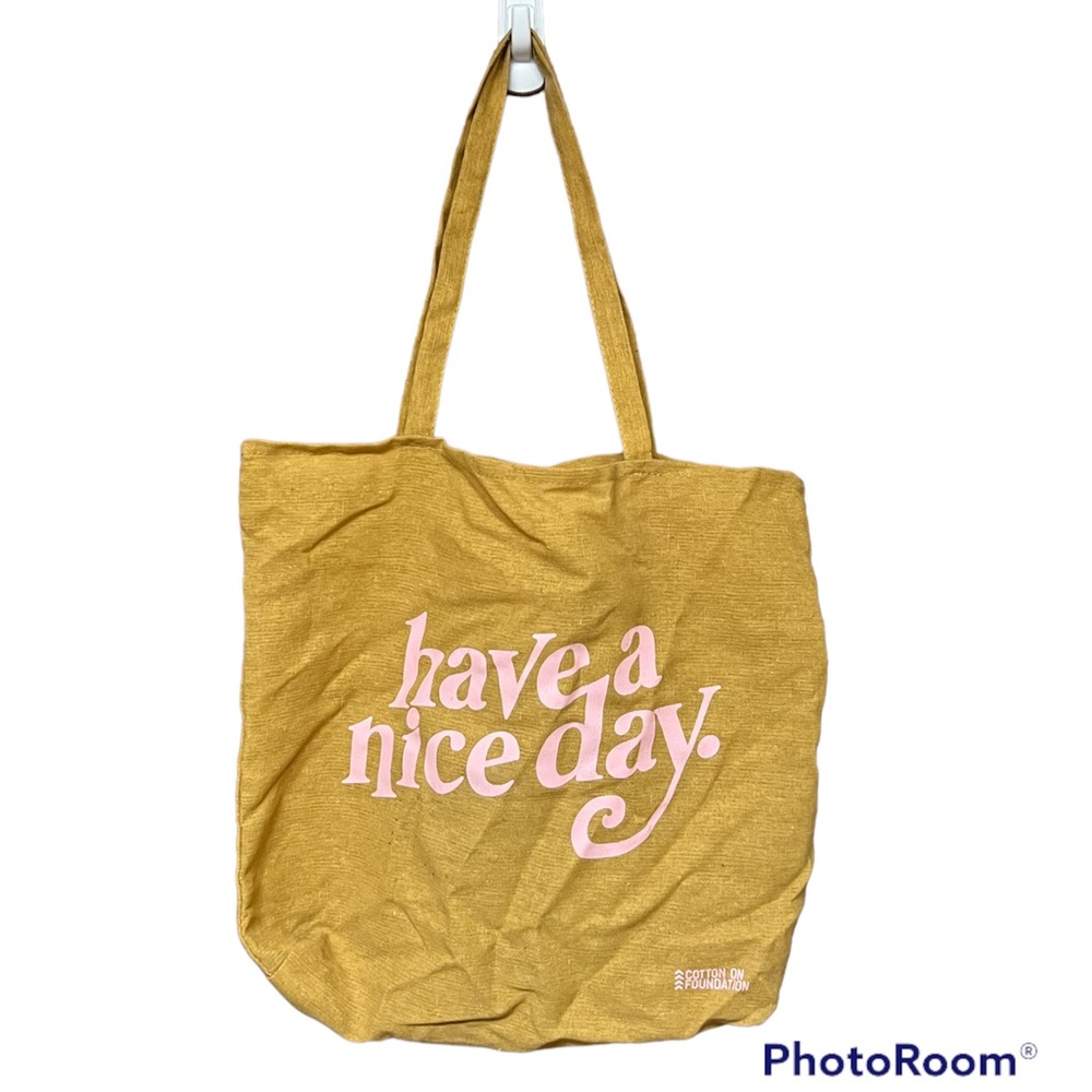 🟨COTTON ON: Women’s medium size yellow tote bag w/saying, preowned.